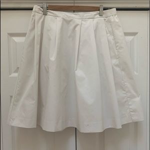 UNIQLO White sumner skirt flash weekend sale